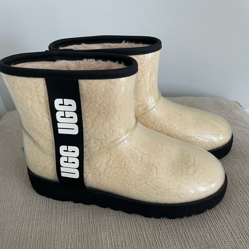 Ugg Clear Mini Boots